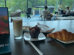 靠窗位-希尔顿南海酒店·观廊大堂吧·海景下午茶