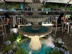 -Mark&Mars Restaurant