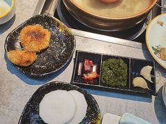 -洞庭洲·防空洞火锅·烧烤·铜锅涮肉(新百广场店)