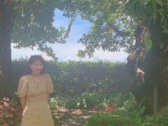 -Chom Cafe and Restaurant