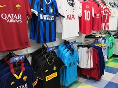 -サッカーショップKAMO(心斎橋店)