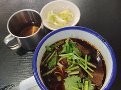 坨坨牛肉面-山城盅盅面