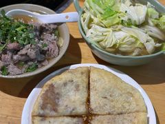 -大众跷脚牛肉馆·非遗传承单位(峨眉山店)