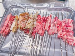 -喜悦小串丹东小黄牛海鲜烧烤大排档(民主广场店)