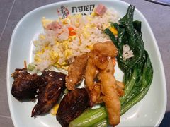 蛋炒饭-九寸花汀海鲜烤肉自助(中东迪克店)