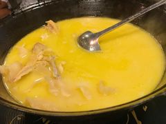 -鲜入围煮花胶鸡海鲜火锅