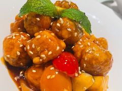 椰果菠萝咕噜肉-闻见中国海南菜(K11店)