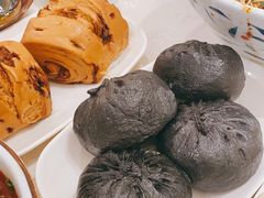 -李与白包子铺(桐梓林店)