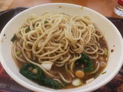 -呼啦面馆·头牌豌杂面(爱琴海店)