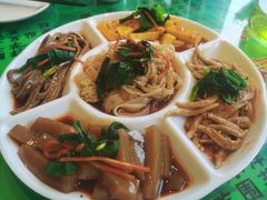 小吃五拼-令氏家外家周秦食府(高新店)