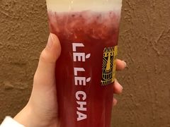 冠军满杯红草莓茶加奶盖-LELECHA乐乐茶(上海五角场万达广场店)