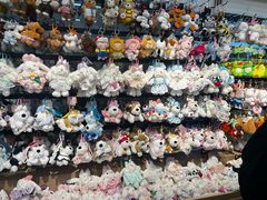 -义乌小商品批发市场(中国小商品城·篁园服装市场店)