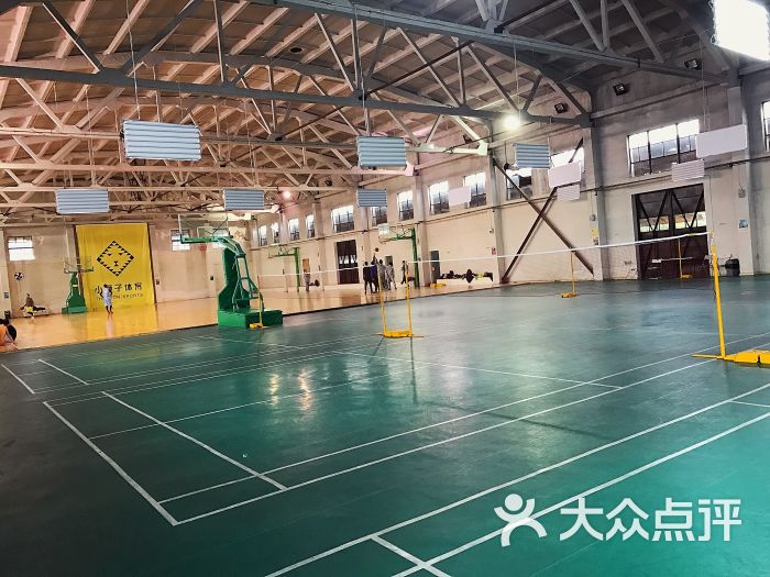 小狮子体育3001馆(原5211音乐体育馆)图片 第6张