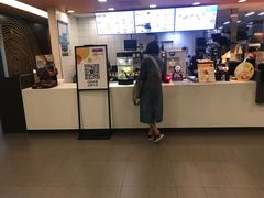 -麦当劳(中山公园龙之梦店)