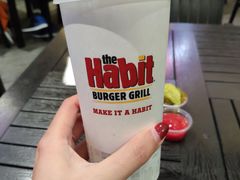 -The Habit Burger Grill 哈比特汉堡(爱琴海店)