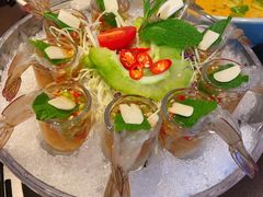 -大头虾越式风味餐厅(光明广场店)