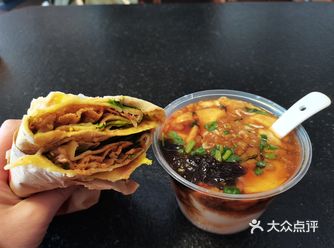 切克闹切克闹，煎饼果子来一套