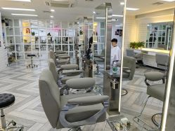-米娜护肤造型