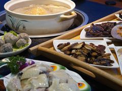 -阿鹏故事野生菌火锅(古城店)