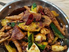 干锅姜辣凤爪-江城燕子大排档(江汉路步行街店)