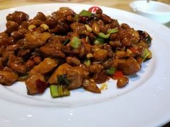宫保鸡丁-小船渔村•大连菜•大连焖鱼(明泽街店)