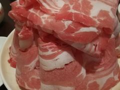 -洞庭洲·防空洞火锅·烧烤·铜锅涮肉(新百广场店)