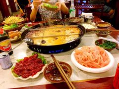 -岗上渣渣老火锅(两路口店)