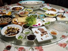 -阳光家常菜游客餐厅(千佛山店)