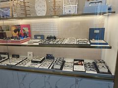 -世纪大明眼镜·林德伯格·蔡司官方授权店(武昌旗舰店)