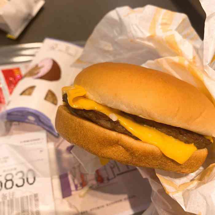 麦当劳(赤岗堂皇大厦店)-"「猪柳麦满分套」一直厚爱噶早餐就是这款[.