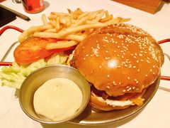 -The BREW·酿餐厅(浦东嘉里大酒店)
