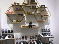 -肆兮眼镜·蔡司·徕卡战略合作店(大坪店)