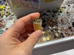 -燕莎奥特莱斯购物中心