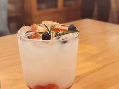 草莓可尔必思-馥家小馆(黔灵山公园店)