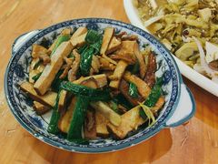 -郭巨人农家食堂(南部商务区店)