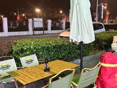 -山野的朋友露营炭火烤肉