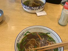 -镇南锅盖面馆(解放路店)