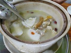 蚝椰鸡-大富蚝乌东哥饭店·石锅鱼杂·柠檬鸭(革新路店)