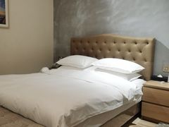 -上海怡沁园度假酒店