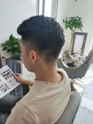 点击看大图 -发饰美男士增发补发假发定制店