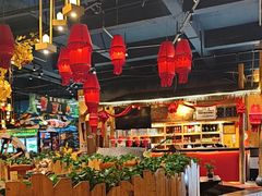 -老滇山寨•云南特色菜•地方菜•民族风情歌舞表演(金碧店)