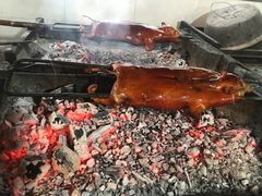 -黄记四更烤乳猪店