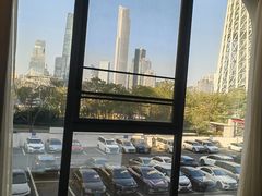 -广州琶洲会展广州塔地铁站轻居酒店