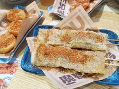 -魔都三兄弟酸辣粉·蘸卤炸串(虹桥万科店)