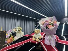 -上海星瀚奔驰4S店(红柳路店)