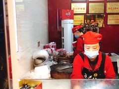 -王浩儿纪六孃甜皮鸭(乐山总店)