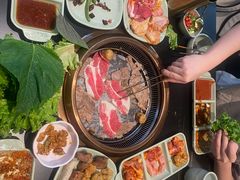 -梨花甄选自助烤肉(小寨原力场店)