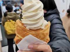 鱼饼冰淇淋-高力乐面包咖啡厅(西塔店)