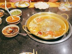 -顶顶汤火牛排火锅·经典铜锅涮肉