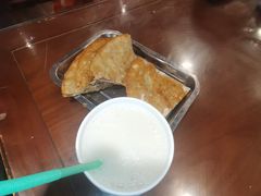 -老兰家传统烧烤炒菜泡馍(小南门店)